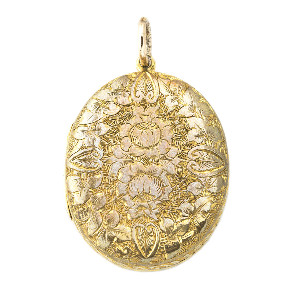 antic gold pendant