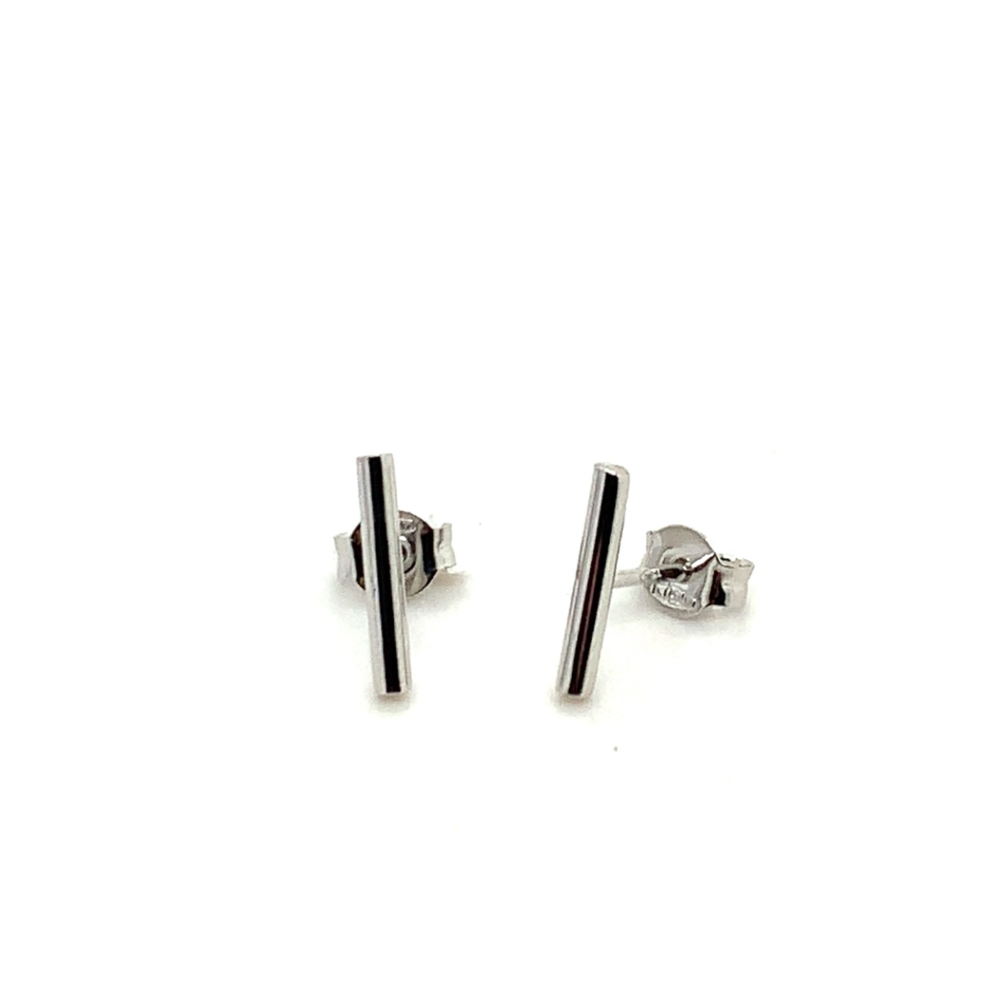 18Ct White Gold Thin Bar Stud Earrings – Catanach's Jewellers